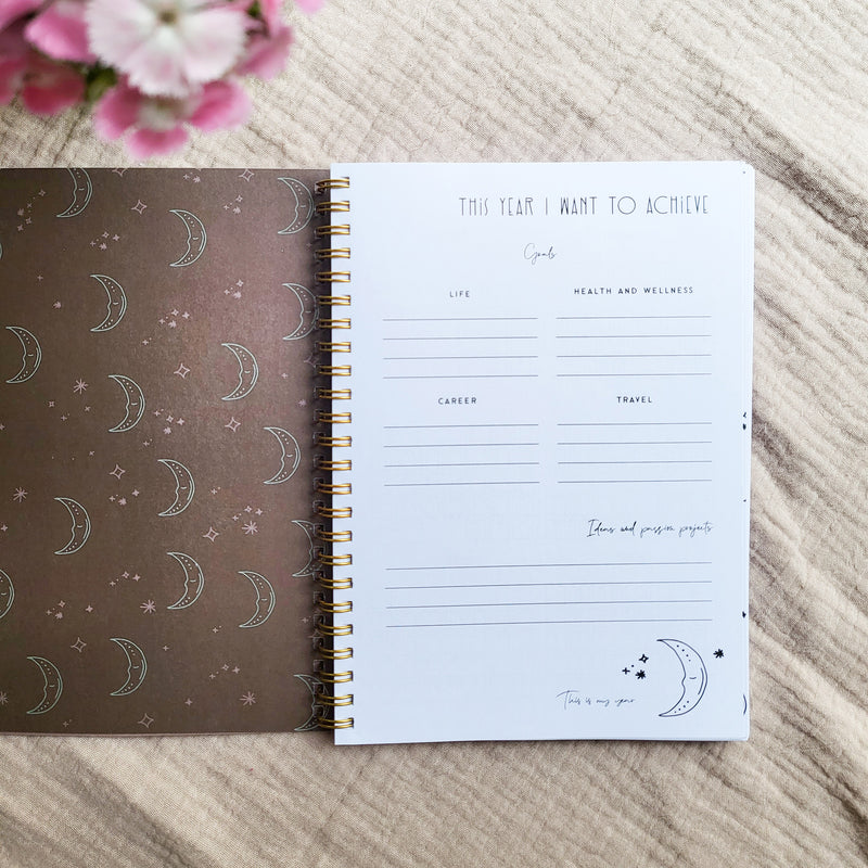 2024 Conscious Mae Diary Plan Your Year Page